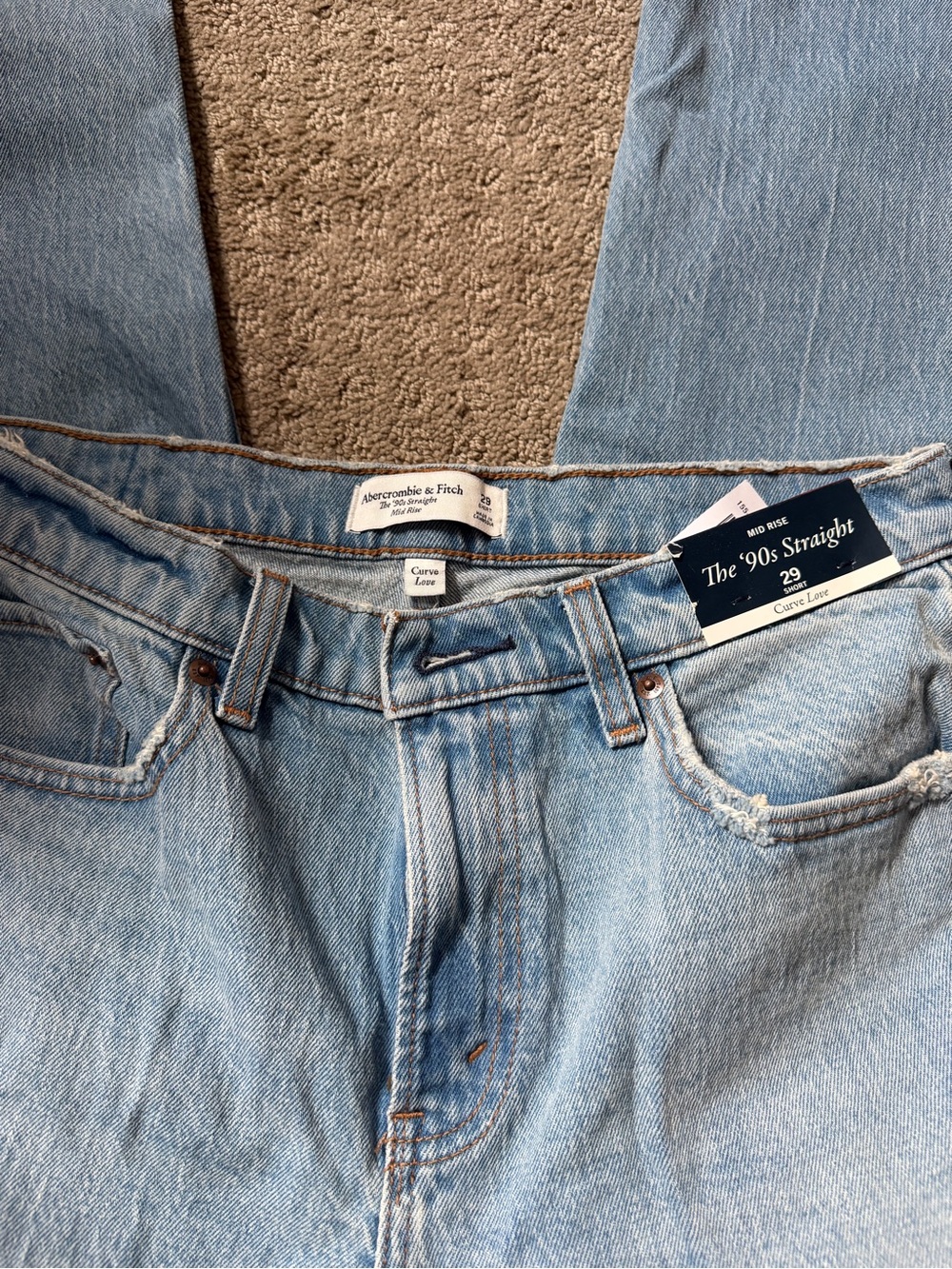 Abercrombie & Fitch Women's '90s Straight Light Blue Jeans